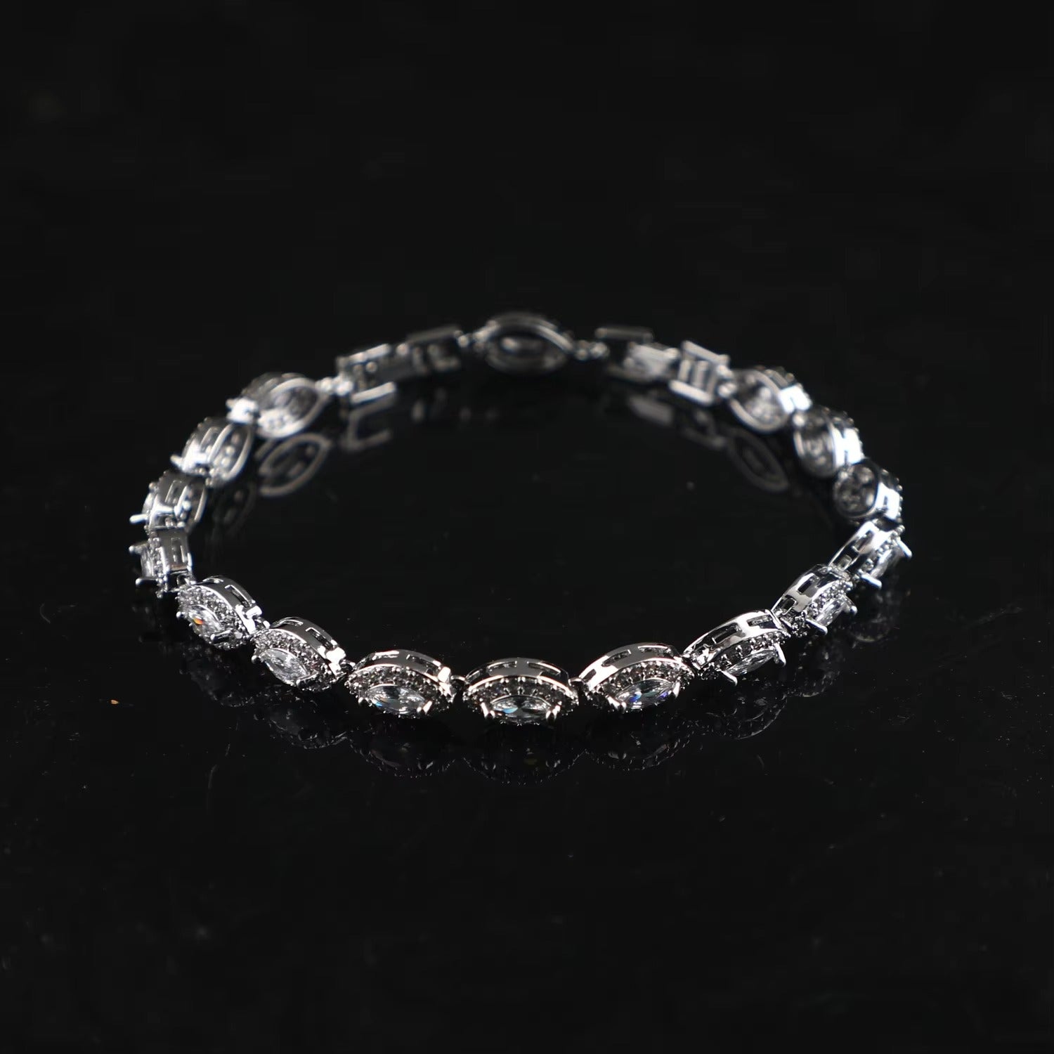 Halo Eye Bracelet